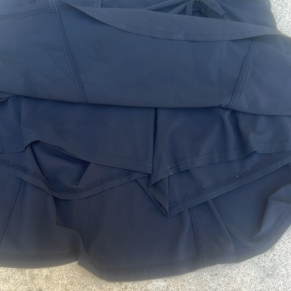 Athleta Wherever Black Outdoor Hiking Skort Women's Size 6 - Picture 5 of 10